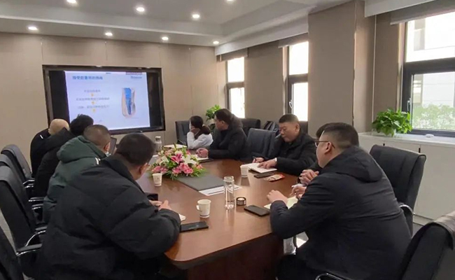 2023年度德誠技術(shù)骨干進(jìn)行首輪技術(shù)、產(chǎn)品培訓(xùn)