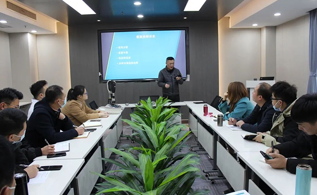 2023年度德誠技術(shù)骨干進(jìn)行首輪技術(shù)、產(chǎn)品培訓(xùn)